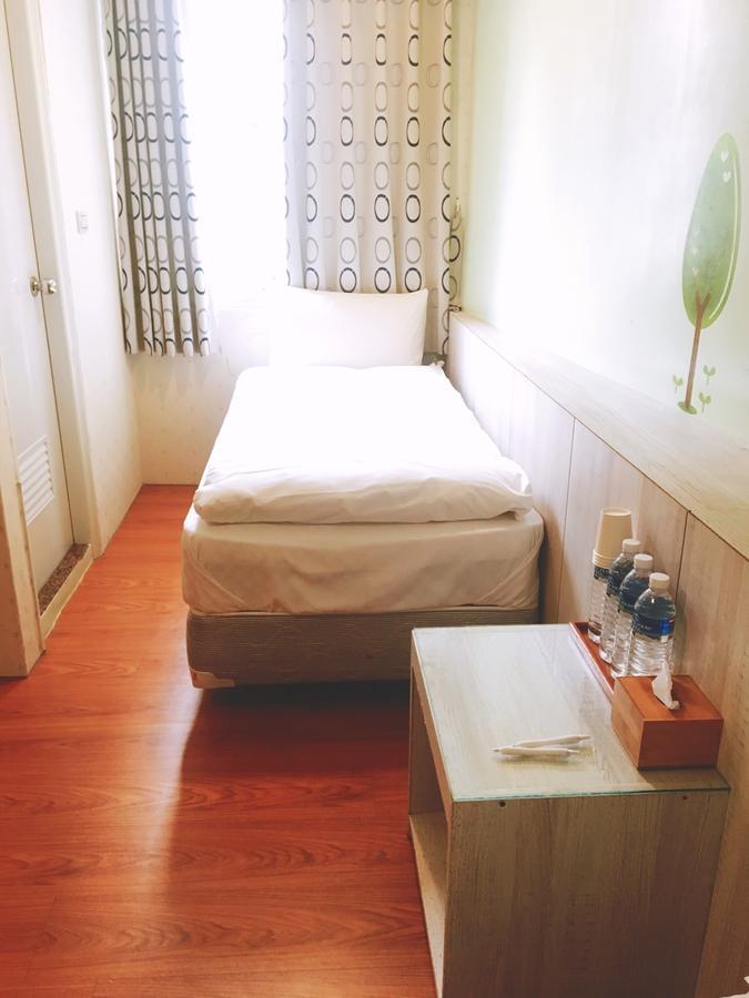 Mini Box Hotel Taipei Exterior foto